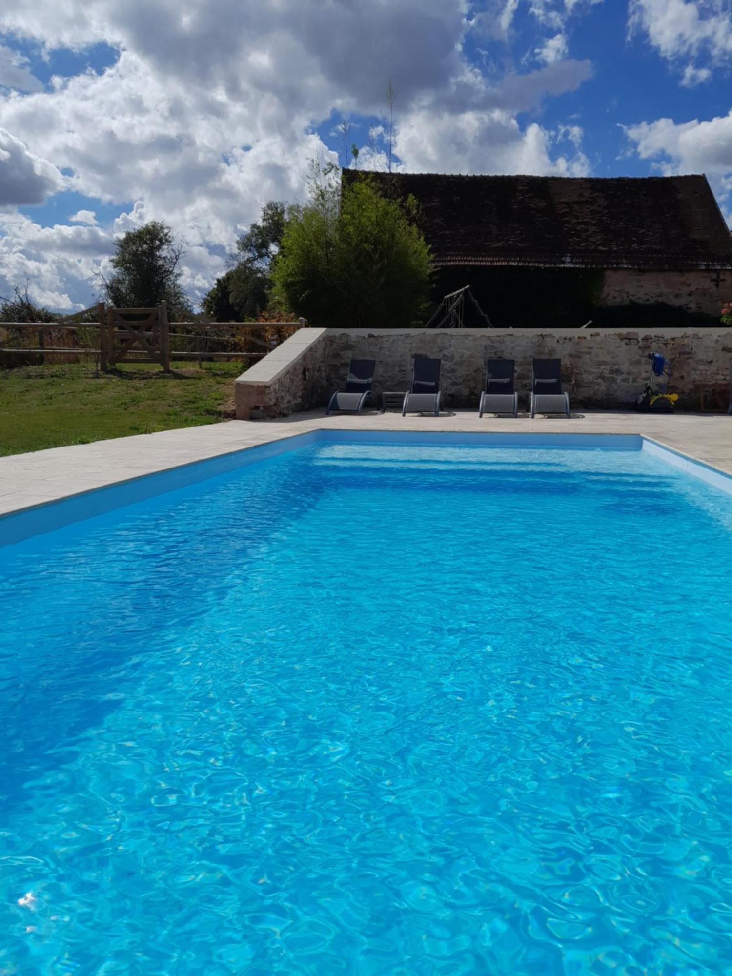 Gite Au Centre De La France Vesdun Ngoại thất bức ảnh